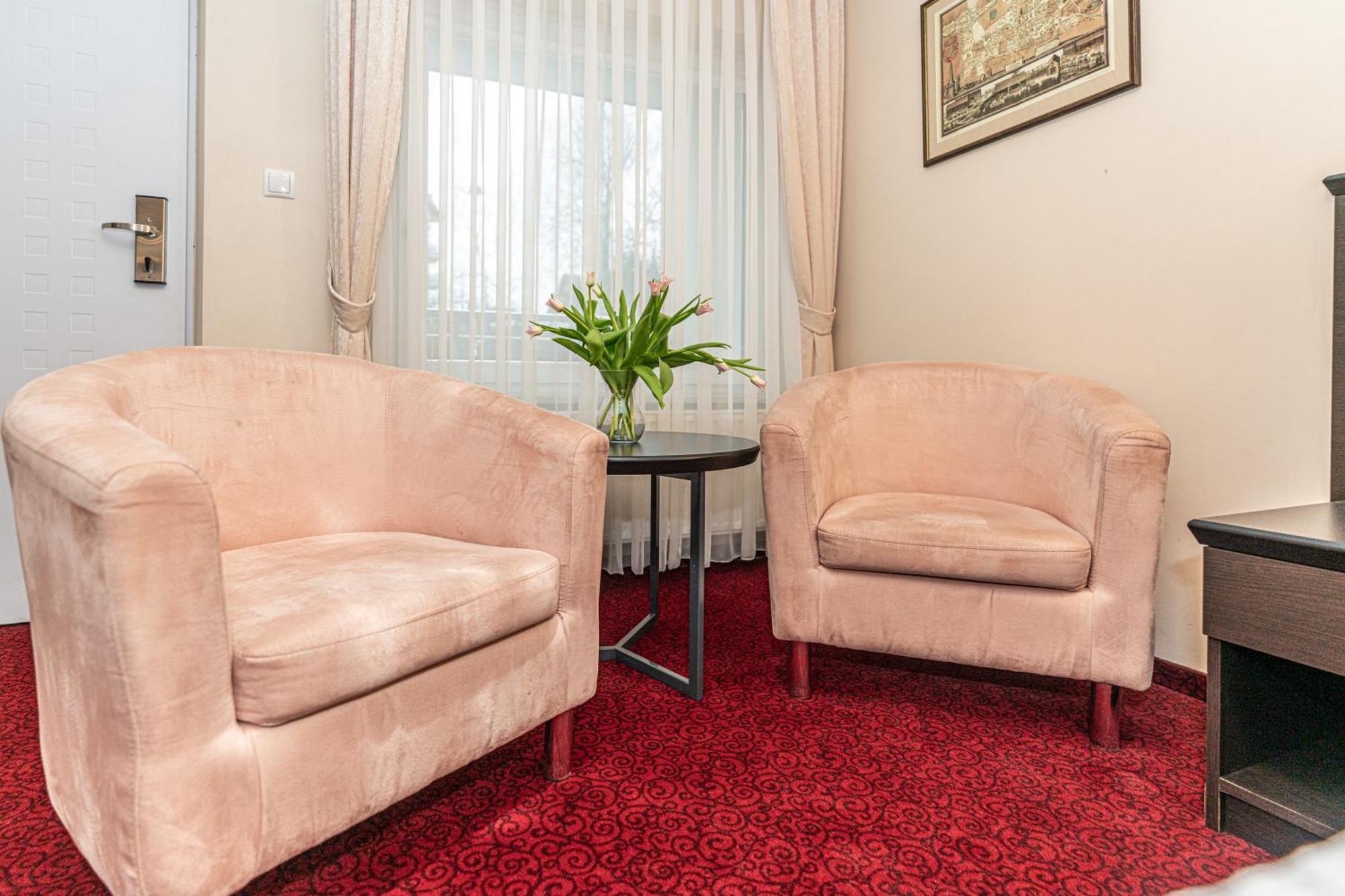Hotel Soray Wieliczka Esterno foto