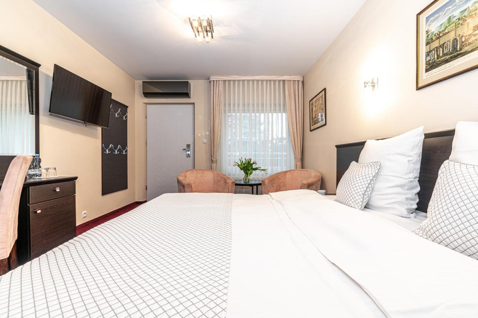 Hotel Soray Wieliczka Esterno foto