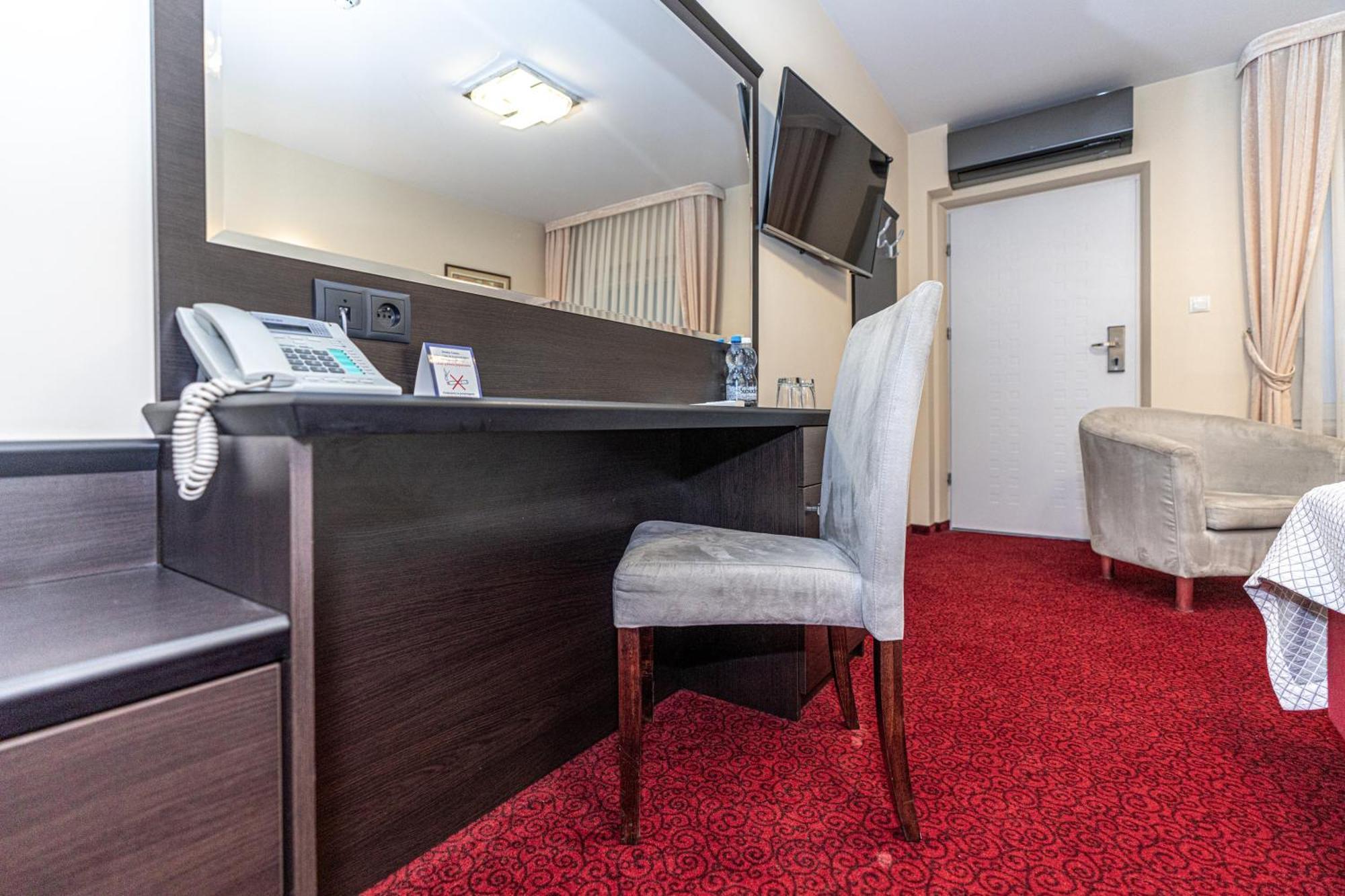 Hotel Soray Wieliczka Esterno foto