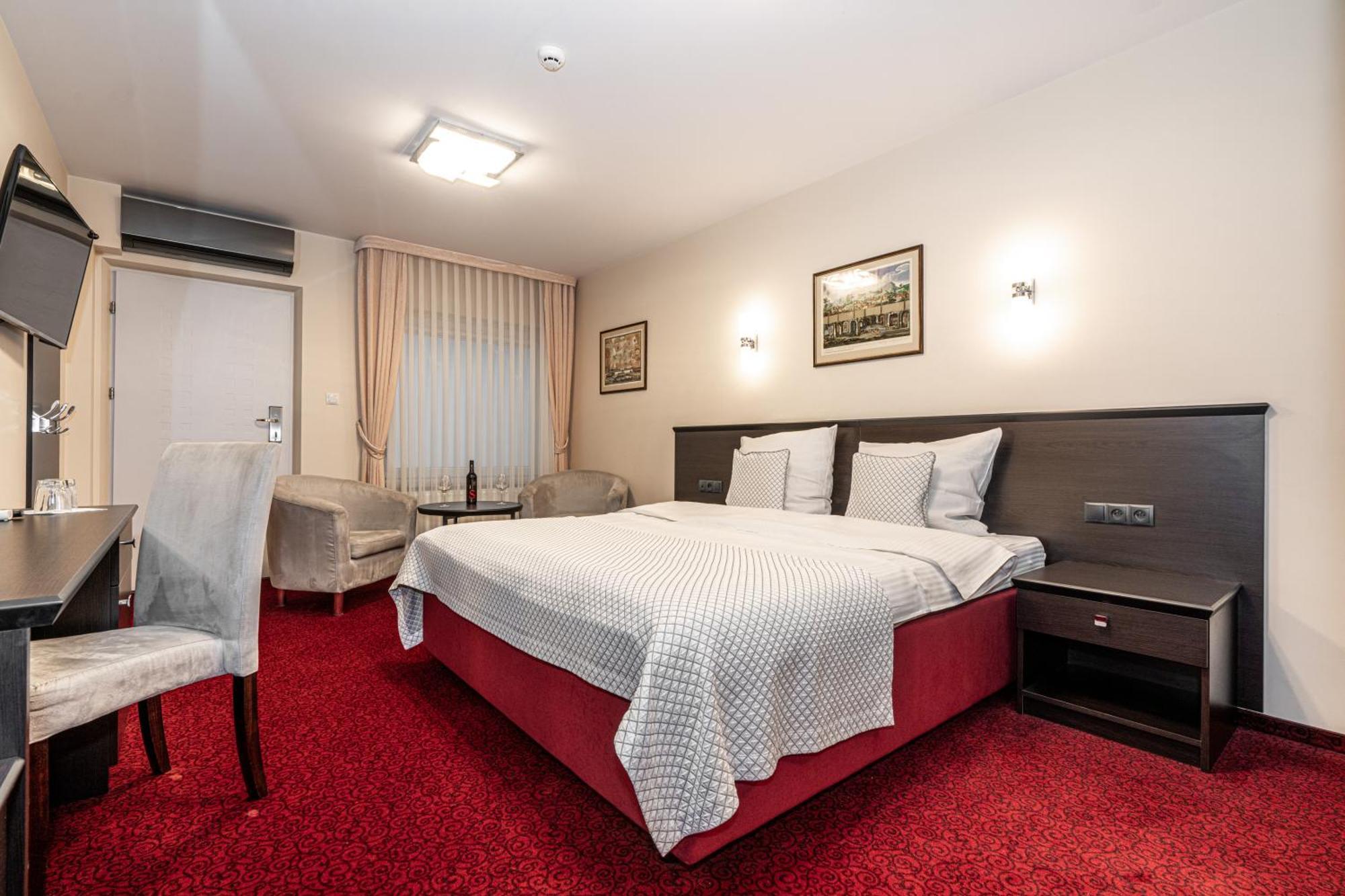 Hotel Soray Wieliczka Esterno foto