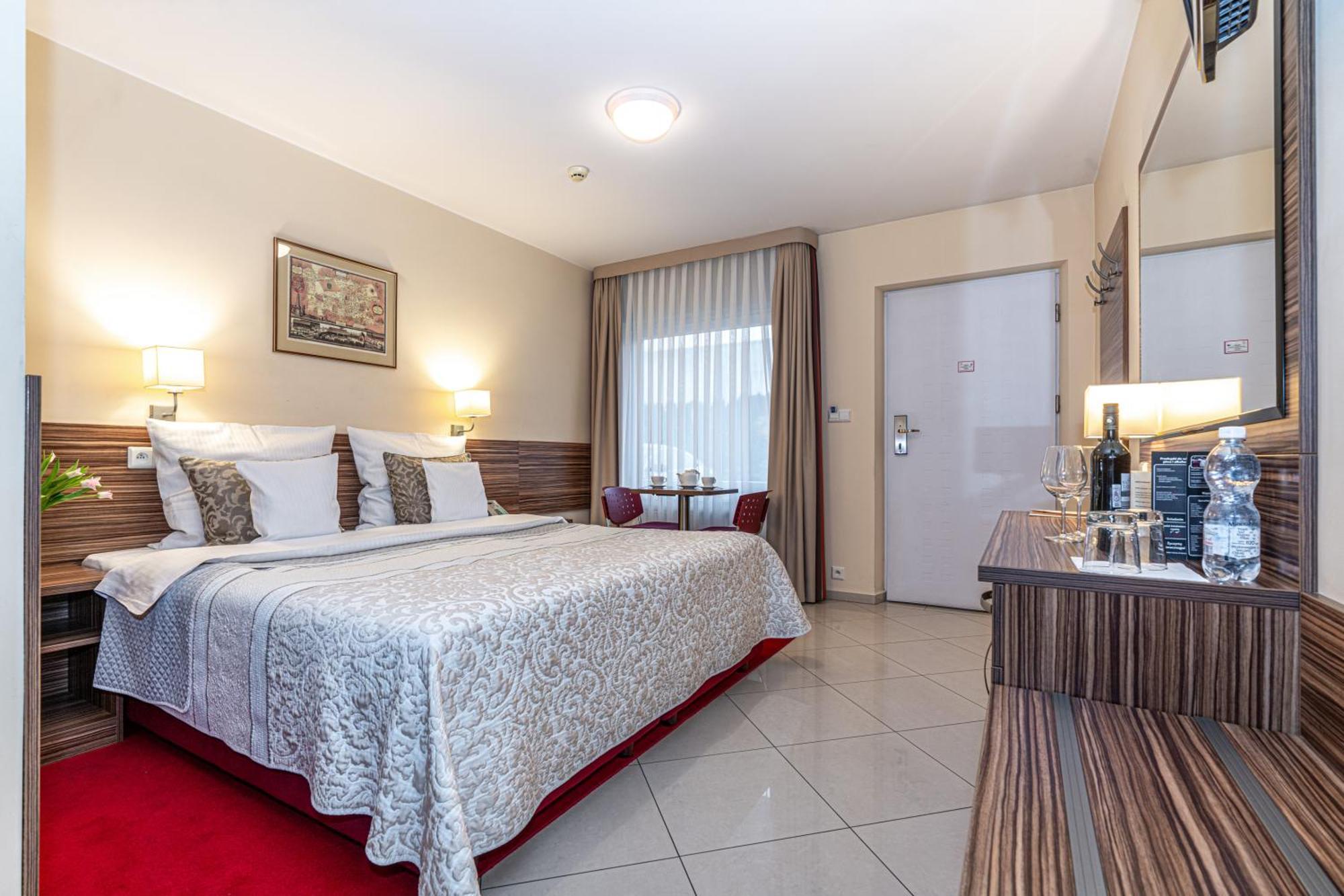 Hotel Soray Wieliczka Esterno foto