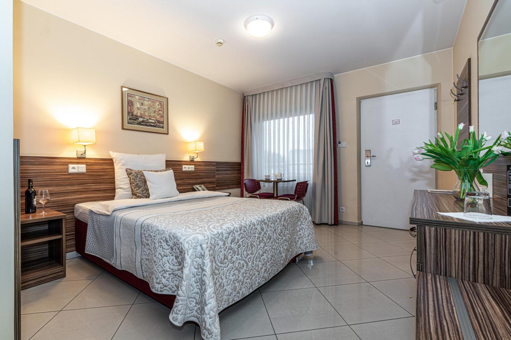 Hotel Soray Wieliczka Esterno foto