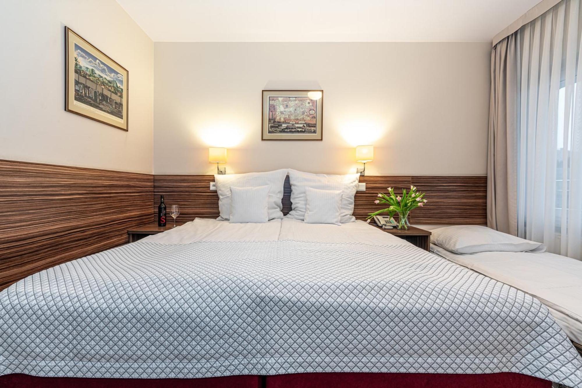 Hotel Soray Wieliczka Esterno foto